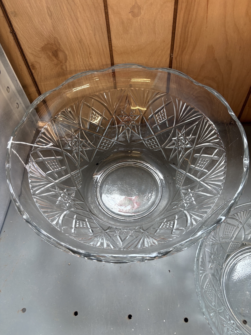 Clear Glass Patterned Serving Bowl - Elegant Home Dining Bowl